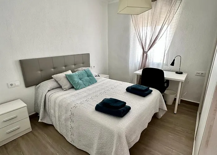 Precioso Apartamento 3 Dormitorios, Aire Acondicionado Jerez De La Frontera 10 Minutos Circuito Y Feria